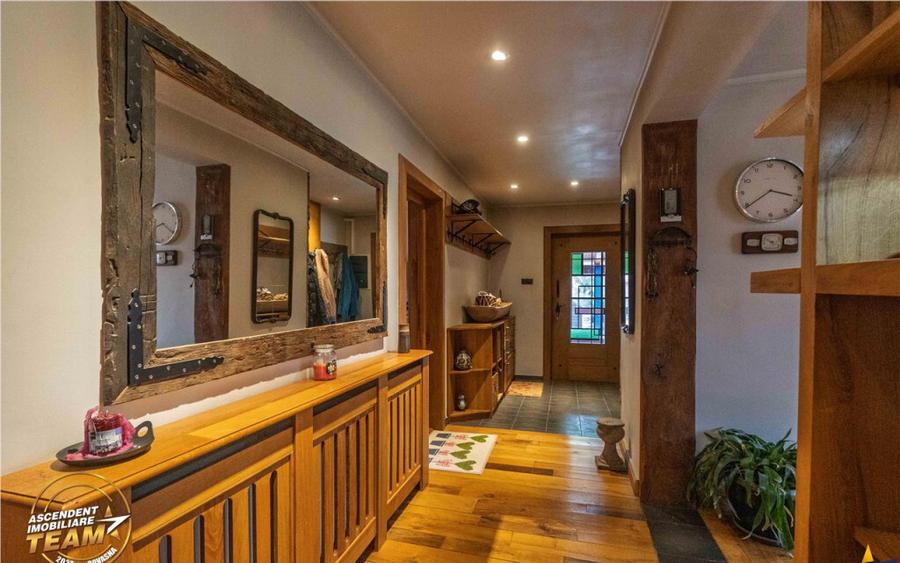 Rafinament,liniste si unicitate:Rezidenta remarcabila,Sfantu - 11