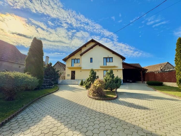 Casǎ Individualǎ/Pensiune/Turism - Ocna Sibiului - 1546 mp teren - 1