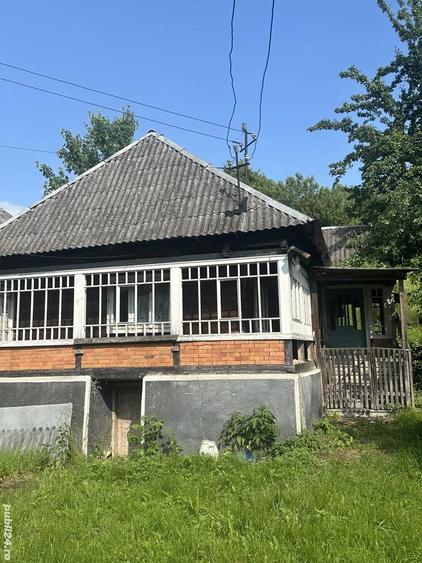 De vanzare casa la ?ara lini?te, natura ?i izvor de apa sarata! - 4