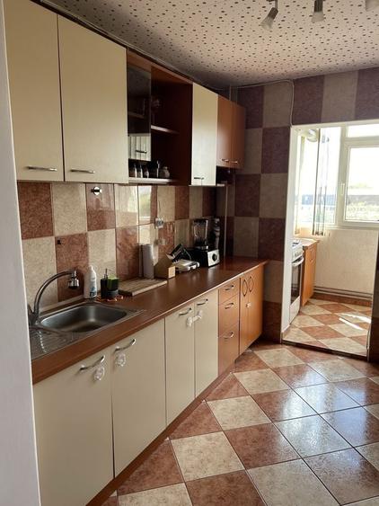 3 camere decomandat, centrala proprie, parcare inclusă, AC în fiecare cameră - 4