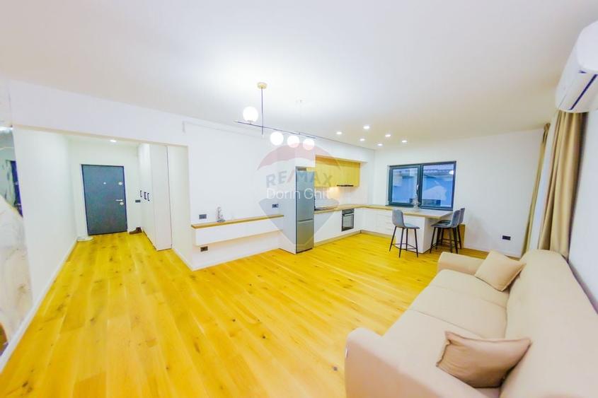 Apartament de vanzare cu 2 parcari si boxa Lamaitei