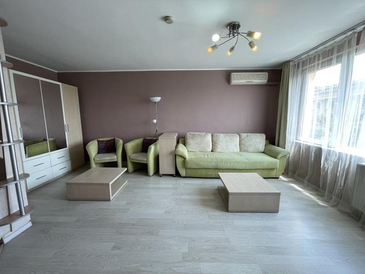 Apt. 2 camere mobilate, et.4, Calea Victoriei, bloc solid, vedere Palatul Regal - 7