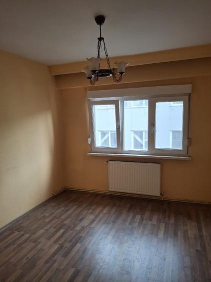 Exclusivitate! 3 camere, decomandat, str. Aries - 8