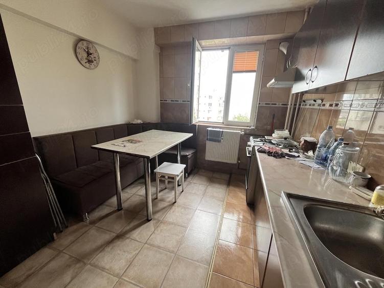 Direct proprietar | Apartament 3 camere spa?ios | Metrou 1 Decembrie 1918 - 4