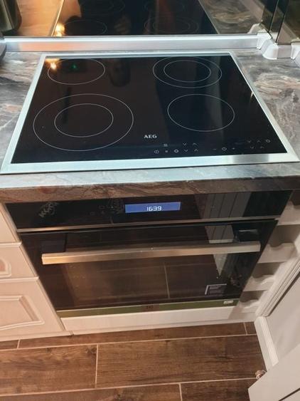 Garsoniera superfinisata si mobilata lux - langa str. Sforii - 42