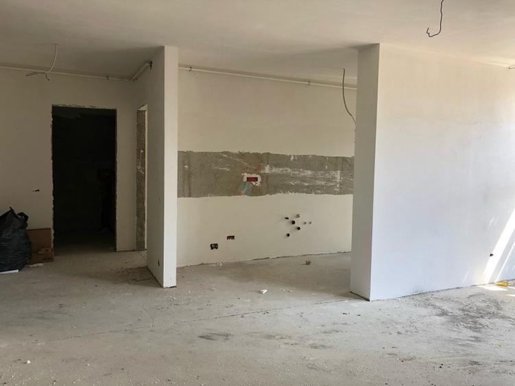 Neofort 77-Soseaua Petricani , langa parcul si lacul Petricani ,2 camere - 6