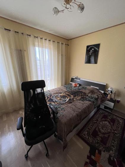Vand Apartament 3 camere decomandat - 4