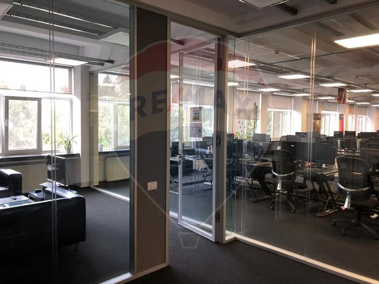 Spatiu de birouri de 4,000mp de vanzare in zona Industriilor - 11