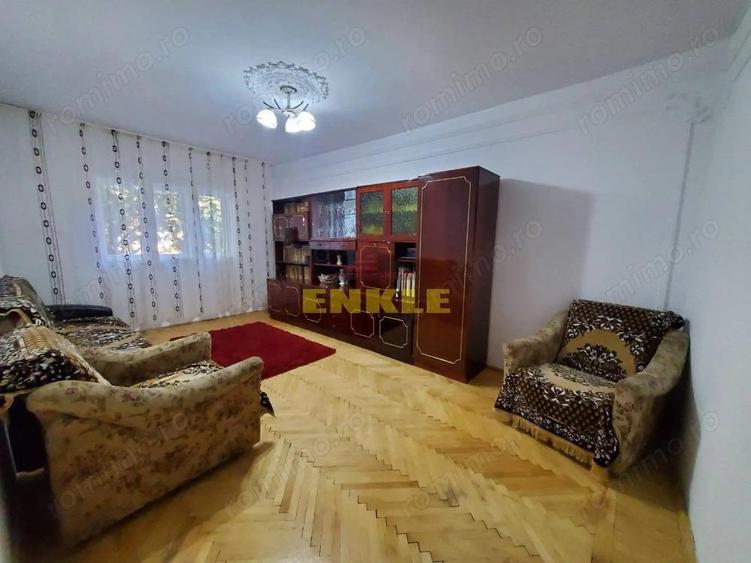 De vanzare apartament cu 2 camere, Zona Mihail Kogalniceanu - 1