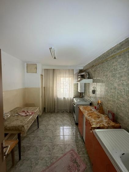 4 camere D- Rond Canta - 80 mp - etaj 2 - Liber- 137000 euro - 1