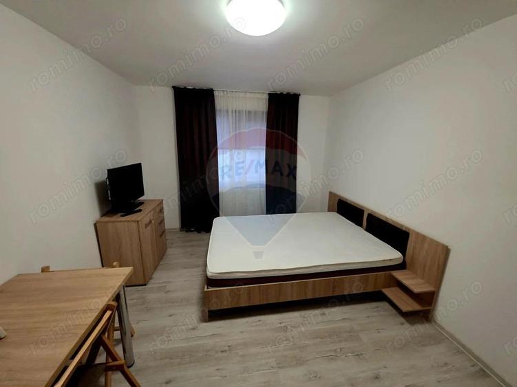 Apartament cu 1 camere de vanzare in zona 1 Mai - 8