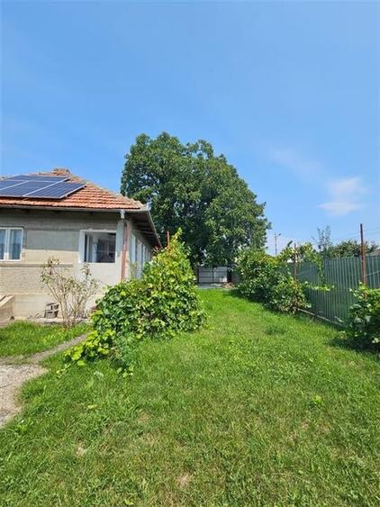 Casa solida, independenta energetic, mutare imediata, 2000 mp teren Targu Trotus - 8