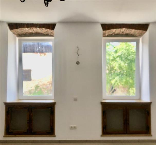 UNIC - CASA 3 CAMERE MOBILATA + CURTE Central Sacele - 1