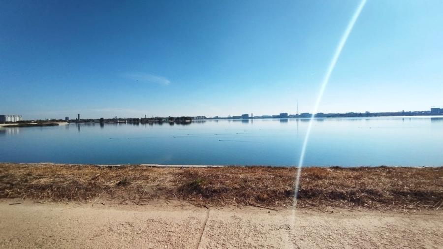 Lacul Morii , unic proprietar , intravilan , deschidere generoasa , utilitati . - 2