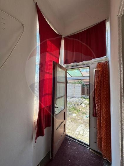 Casă /teren 1008mp si front stradal 15ml Parneava Spitalul Judetean - 8