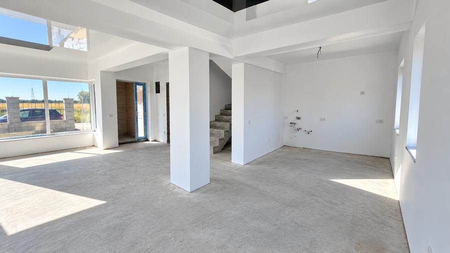 Casă individuală cu 4 camere cu Teren 400 Mp în Berceni
