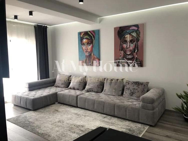 Apartament cu 3 camere decomandat, mobilat în Iancu Nicolae