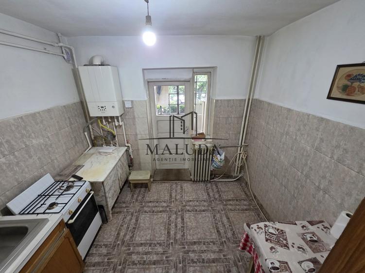 Apartament de vânzare - 10