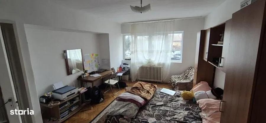 Apartament 2 camere – ultracentral, etaj 1 - 4