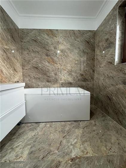 Duplex elegant, 5 camere, despartit prin camera tehnica,  Dumbravita - 3