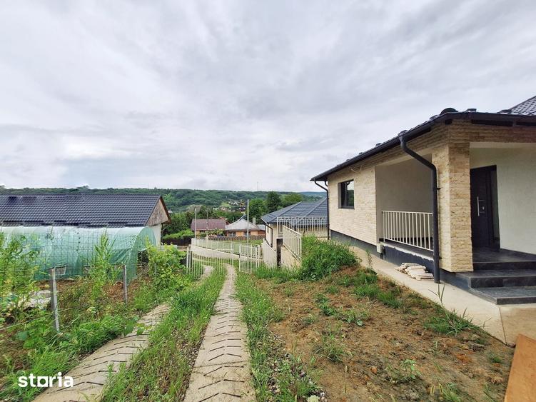 Casă cu 3 camere cu Teren 450 Mp în Central