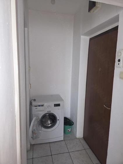 Inchiriez garsoniera zona sesul vechi ,casa alba - 2