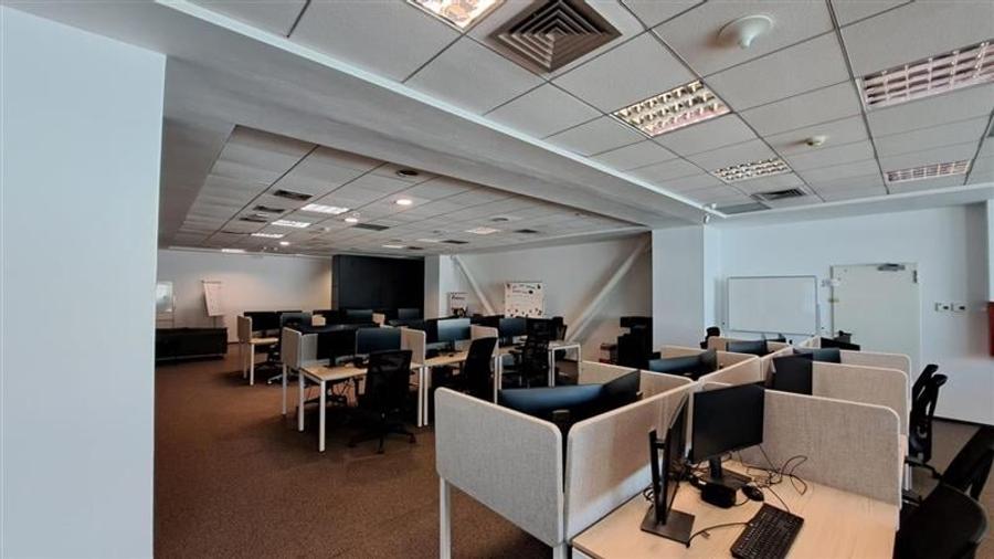 BOC Tower - birou mobilat langa metrou Pipera - 400 mp - 4