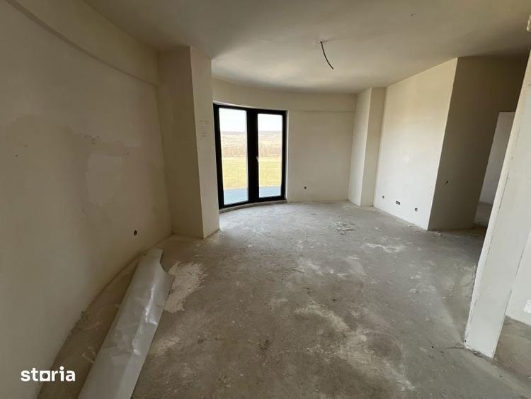 Apartament de 3 camere, 2 bai, terasa, zona BMW - 8