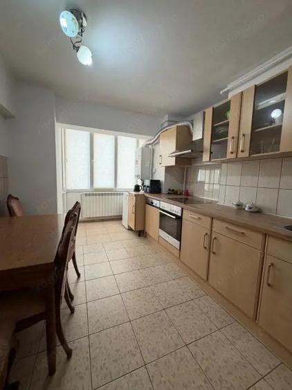 Apartament 2 camere , ultracentral , chirie , Radauti - 5