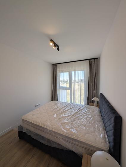 Apartament cu 2 camere semidecomandat în Florești