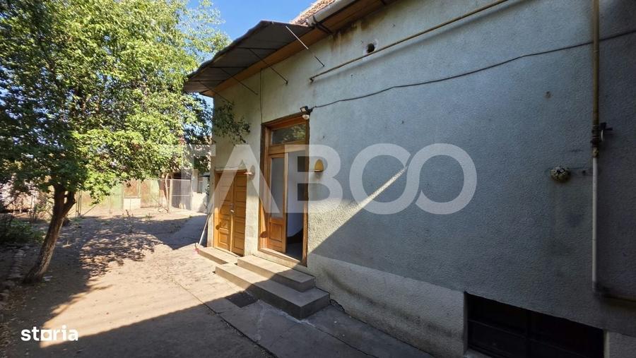 Casă cu 2 camere în Petrești
