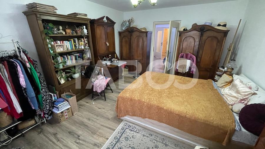 Casa 4 camere de vanzare in Lazaret cu garaj demisol generos mansarda - 6