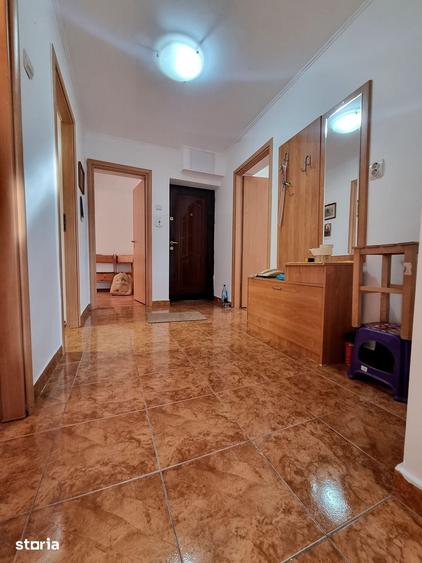Apartament cu 4 camere în Ultracentral