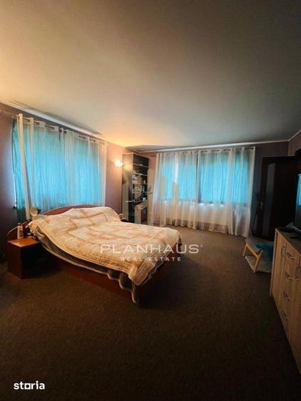 Casă cu 5 camere cu Teren 1000 Mp în Recea