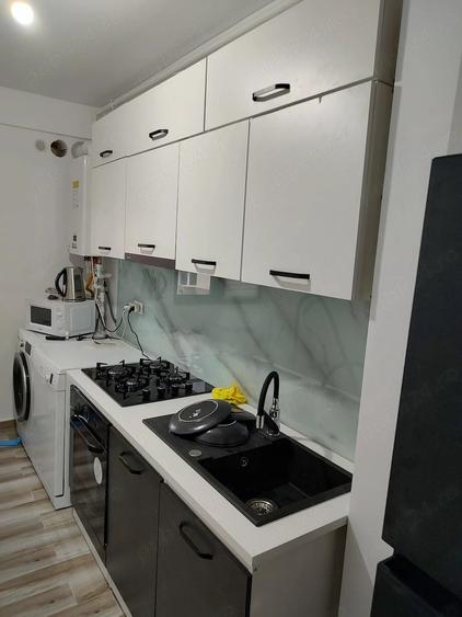 Apartament cu 2 camere decomandat în Berceni