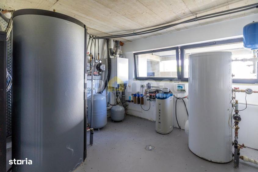 Casă cu 5 camere decomandat cu Teren 1900 Mp în Borhanci
