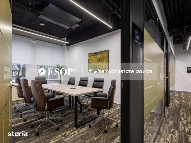 Spațiu comercial, de 400 mp, în Universitate