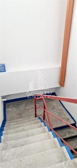 Spațiu comercial, de 300 mp, în Gai