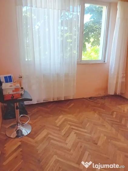 Apartament cu 3 camere decomandat în Țiglina 2