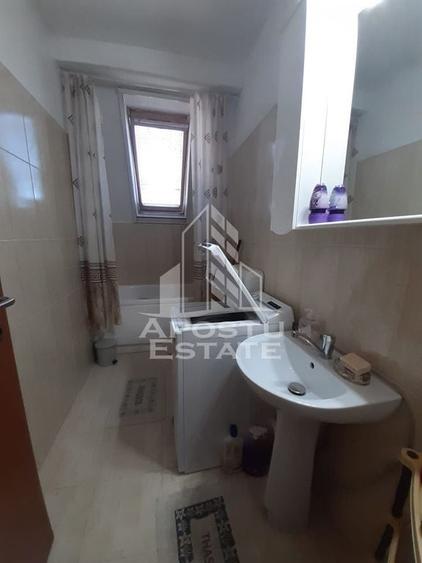 Apartament cu 2 camere semidecomandat în Complex Studențesc