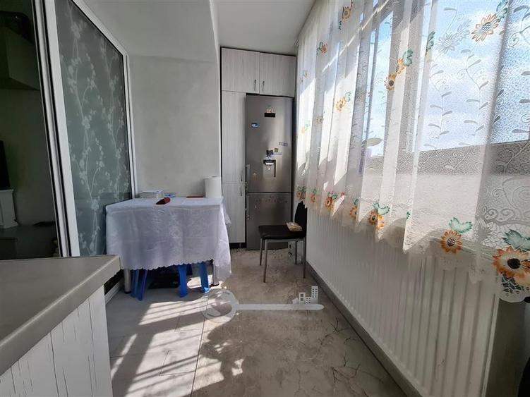 Apartament cu 2 camere semidecomandat, mobilat în Cug