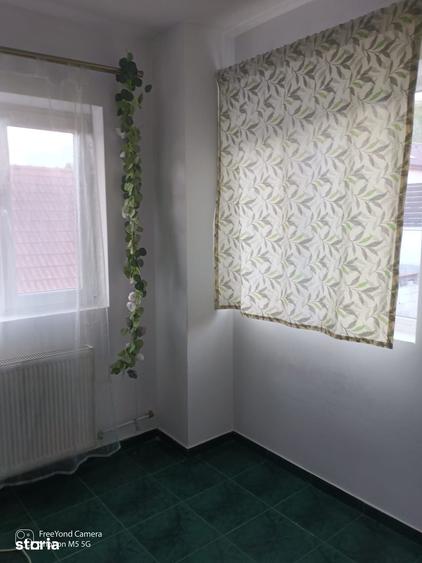 Casă cu 3 camere cu Teren 497 Mp în Central