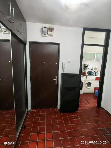 Garsonieră decomandată în Titulescu