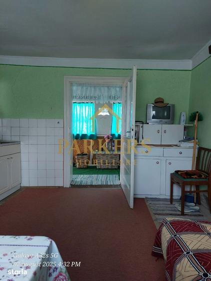 Casa cu 3 camere ?i teren 1200 mp in Cincu, jud. Bra?ov - 1