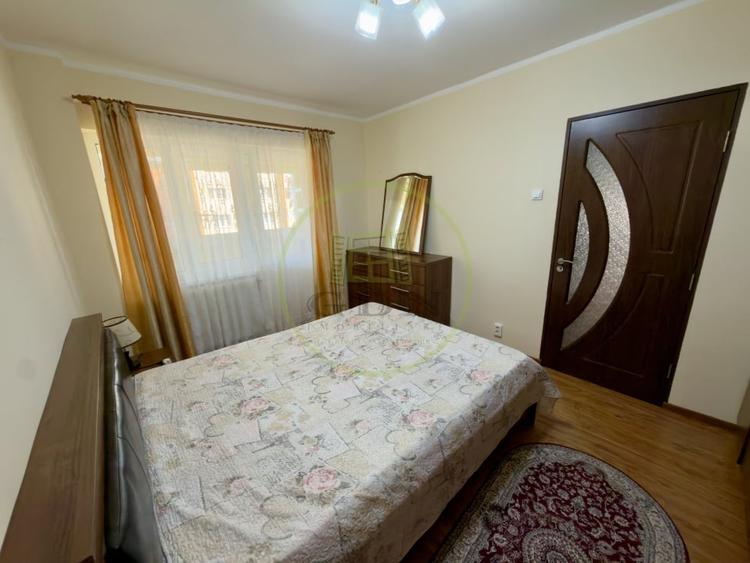 Apartament cu 2 camere semidecomandat, mobilat în Craiovița Nouă