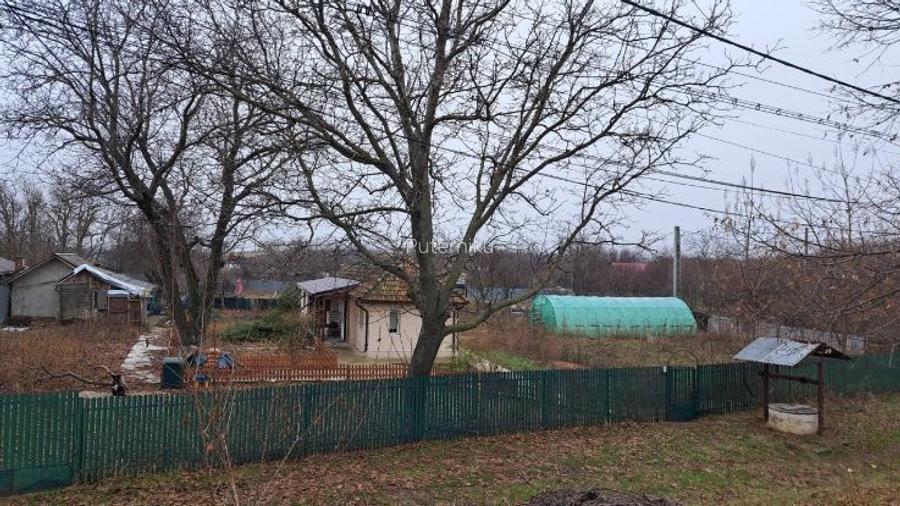 Casa renovata + teren 2776 mp la 50 Km de Bucuresti, langa lacul Valea Argovei