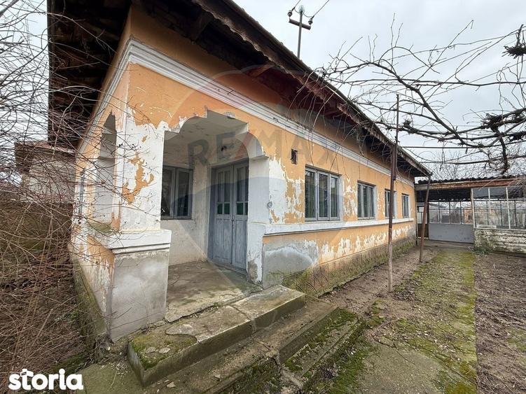 Casa / Vila cu 3 camere de vanzare - 3