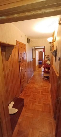 Apartament 3 camere, 2 bai, balcon + boxa Strada Republicii nr. 21 - 3