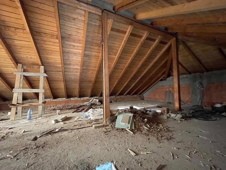 Casa semifinisata P+1 cu teren de 710mp in proximitatea centurii de Nord Craiova - 16