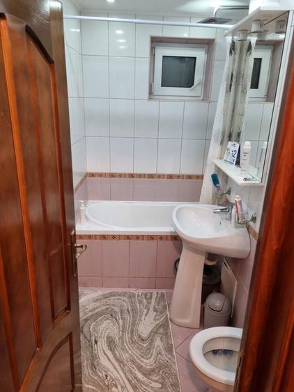 Vand apartament cu 3 camere in plevna etej 2 - 1